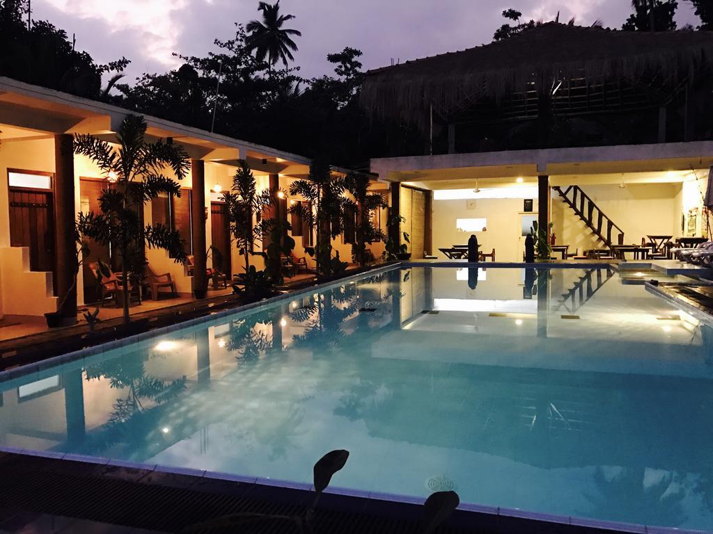 Hotel Holaa Mirissa Exterior foto